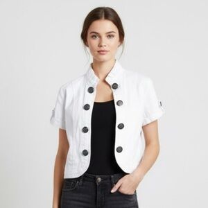 Dress Barn Women’s White Short Sleeve Blazer Bolero Jacket With Button Detail, M